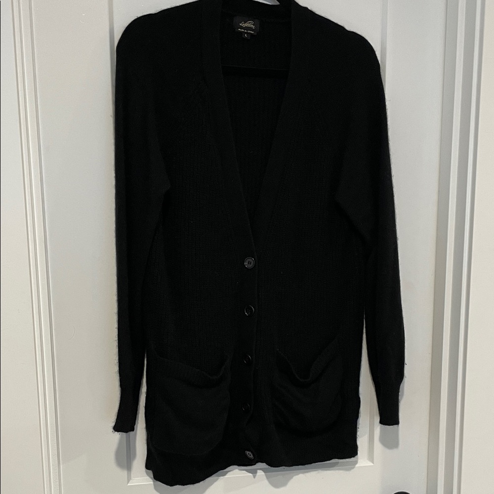 Women's Black cashmere Cardigan Sweater